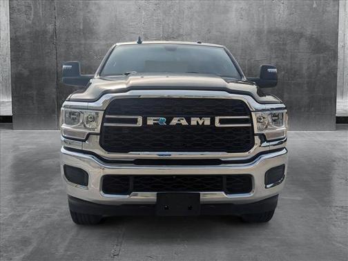 2024 RAM 2500 Tradesman Crew Cab 4x4 6'4' Box
