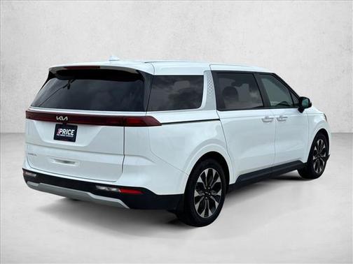 2024 Kia Carnival EX