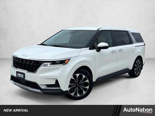 2024 Kia Carnival EX