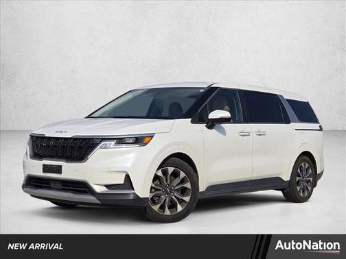 2024 Kia Carnival EX