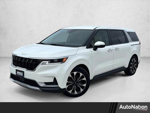 2024 Kia Carnival EX