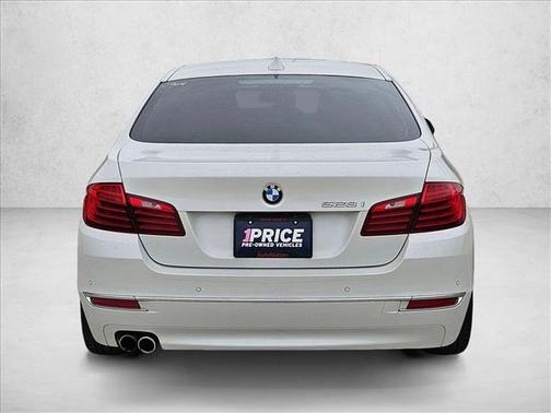 Alpine White 2016 BMW 528 528i