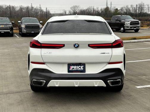 2023 BMW X6 xDrive40i