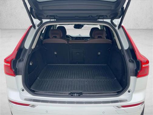 2020 Volvo XC60 Recharge Plug-In Hybrid T8 Inscription