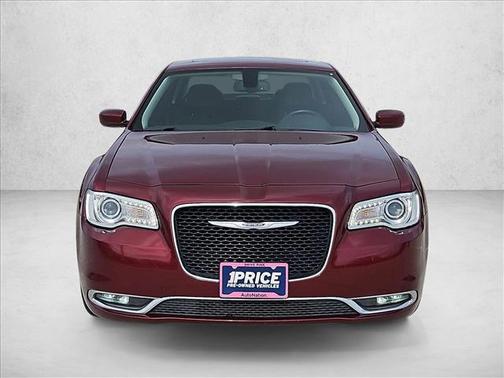 2018 Chrysler 300 Touring