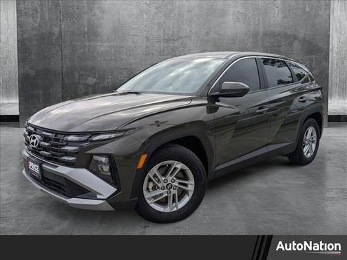 2025 Hyundai TUCSON SE