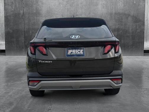 2025 Hyundai TUCSON SE