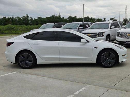 Pearl White Multi-Coat 2020 Tesla Model 3 Standard Range Plus