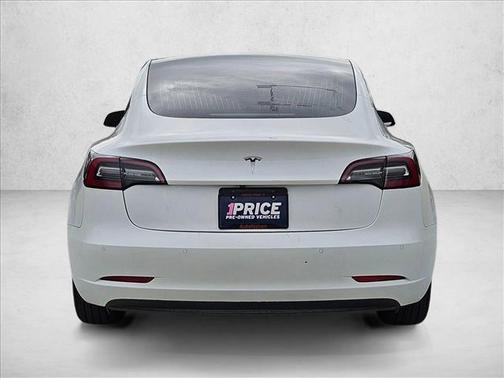 Pearl White Multi-Coat 2020 Tesla Model 3 Standard Range Plus