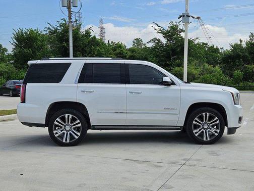 White Frost Tricoat 2018 GMC Yukon Denali