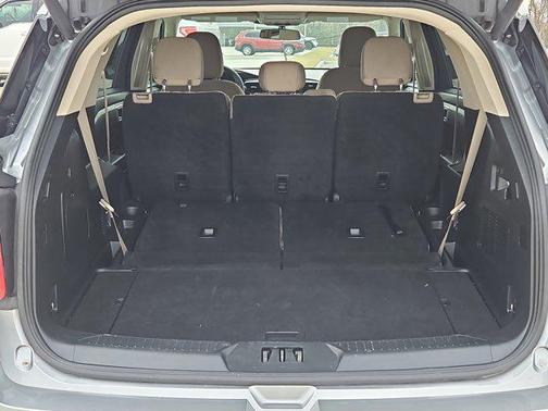 2022 Ford Explorer Base