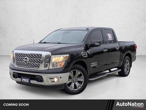 2017 Nissan Titan SV