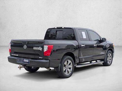 2017 Nissan Titan SV