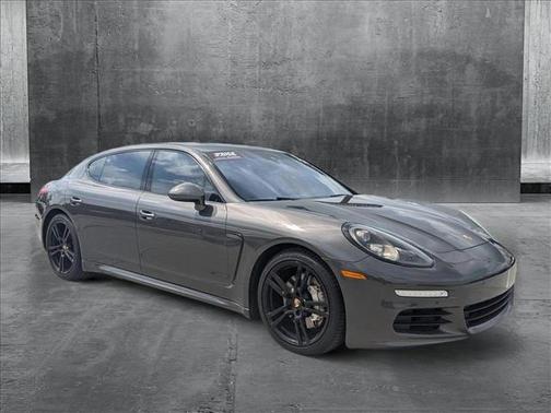 2014 Porsche Panamera 4S Executive