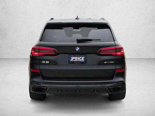 Black Sapphire Metallic 2022 BMW X5 sDrive40i
