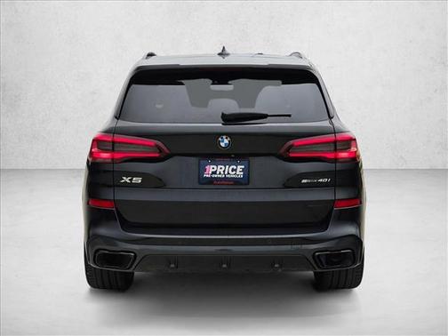 Black Sapphire Metallic 2022 BMW X5 sDrive40i