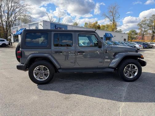 2020 Jeep Wrangler Unlimited Sahara