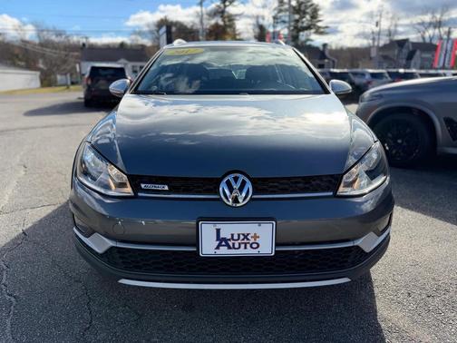 2017 Volkswagen Golf Alltrack TSI S