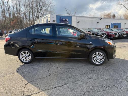 2024 Mitsubishi Mirage G4 LE