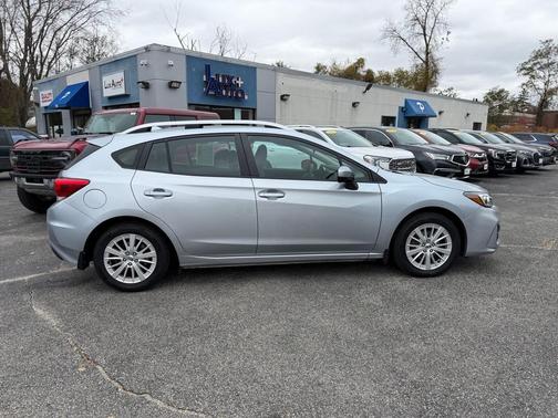 2018 Subaru Impreza 2.0i Premium
