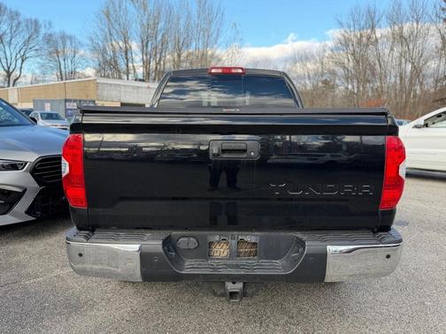 2017 Toyota Tundra SR5