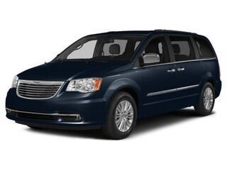 2016 Chrysler Town & Country Touring-L