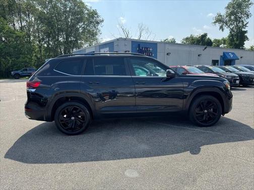 2022 Volkswagen Atlas 3.6L SE w/Technology