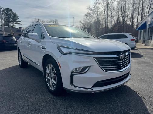 2023 Buick Enclave Essence