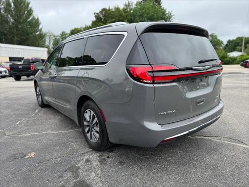 2021 Chrysler Pacifica Hybrid Touring L