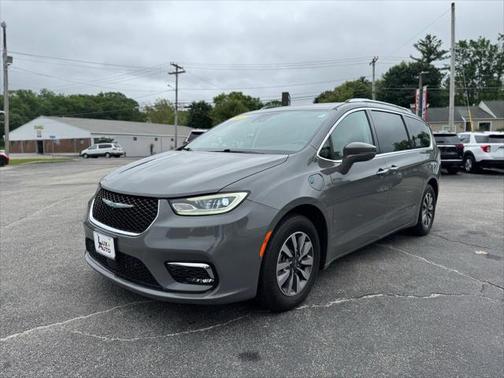 2021 Chrysler Pacifica Hybrid Touring L