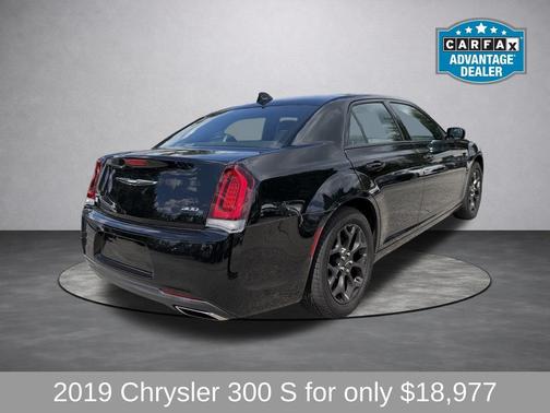 Gloss Black 2019 Chrysler 300 S