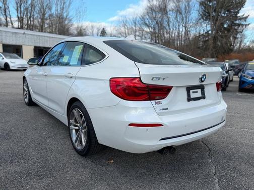 2018 BMW 330 Gran Turismo i xDrive