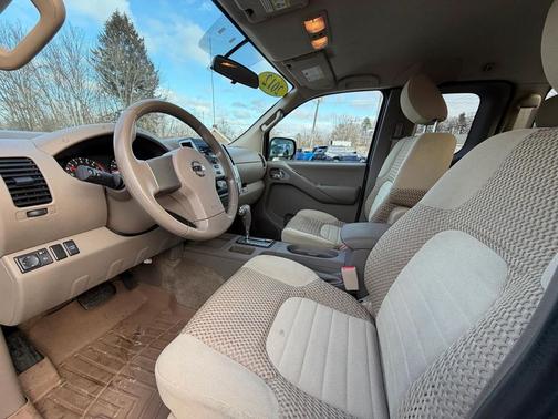 2012 Nissan Frontier SV