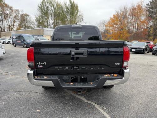 2020 Toyota Tacoma TRD Sport