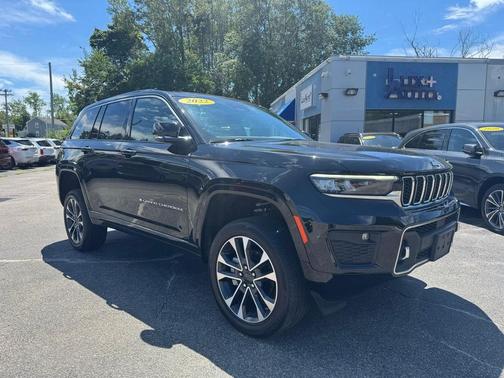 2022 Jeep Grand Cherokee Overland
