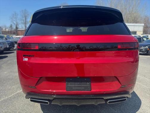 2024 Land Rover Range Rover Sport SE