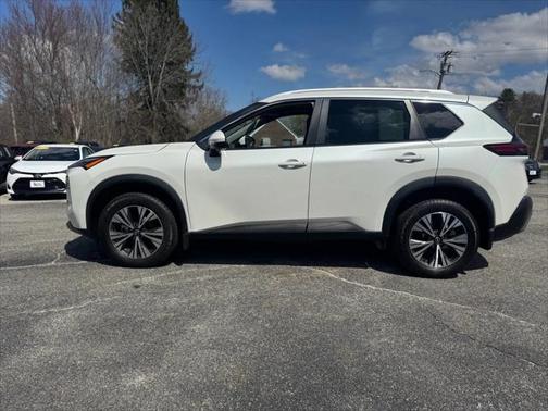 2022 Nissan Rogue SV