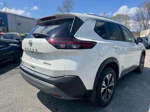 2022 Nissan Rogue SV