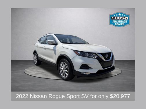 Pearl White Tricoat 2022 Nissan Rogue Sport SV