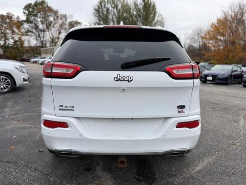 2016 Jeep Cherokee Overland