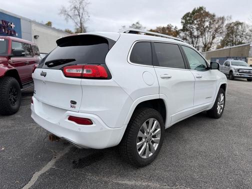 2016 Jeep Cherokee Overland