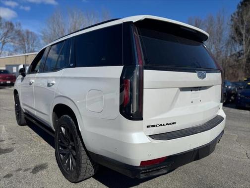 2023 Cadillac Escalade Sport
