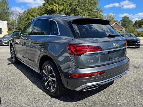 2022 Audi Q5 45 S line Premium Plus