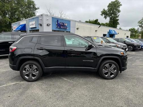 2022 Jeep Compass Latitude Lux
