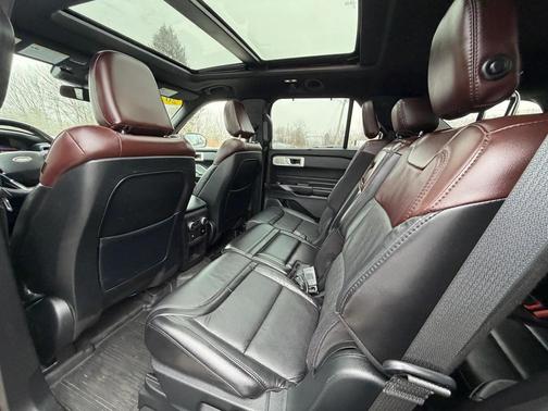 2020 Ford Explorer Platinum