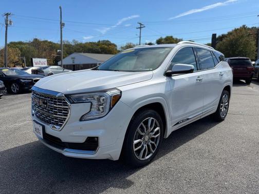 2023 GMC Terrain Denali