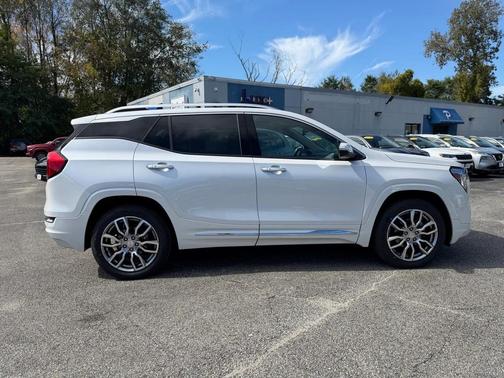 2023 GMC Terrain Denali