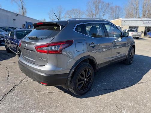 2020 Nissan Rogue Sport SV