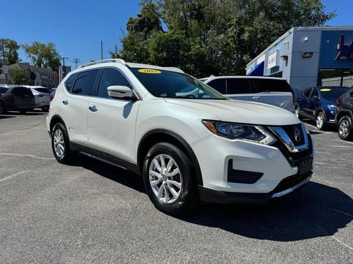 2018 Nissan Rogue SV