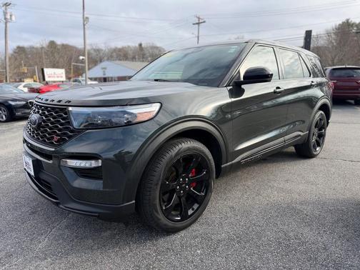 2022 Ford Explorer ST